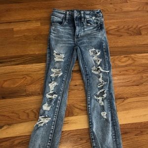 AMERICAN EAGLE SKINNY JEANS